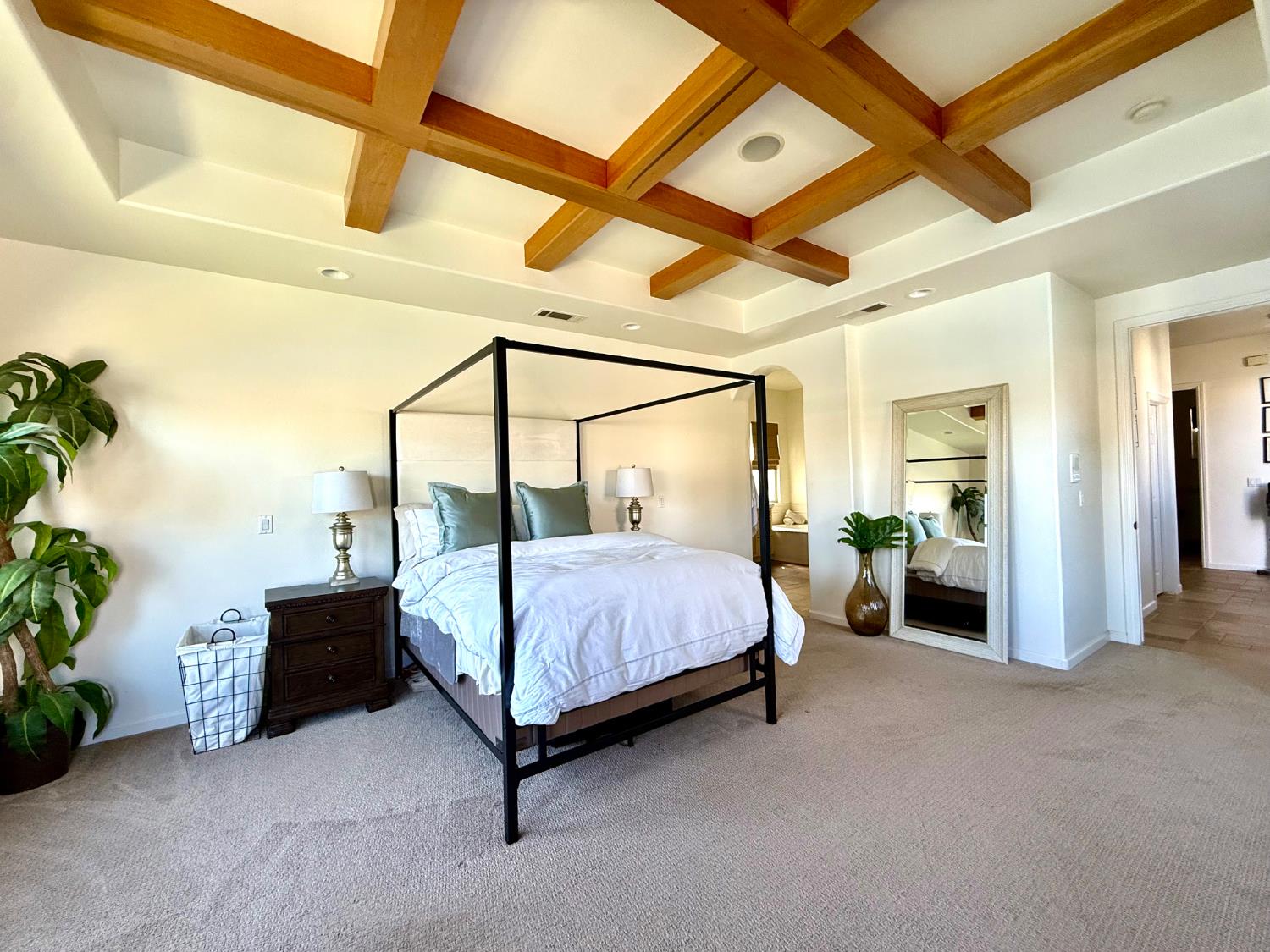 8730 Laguna St, Chowchilla, CA 93610