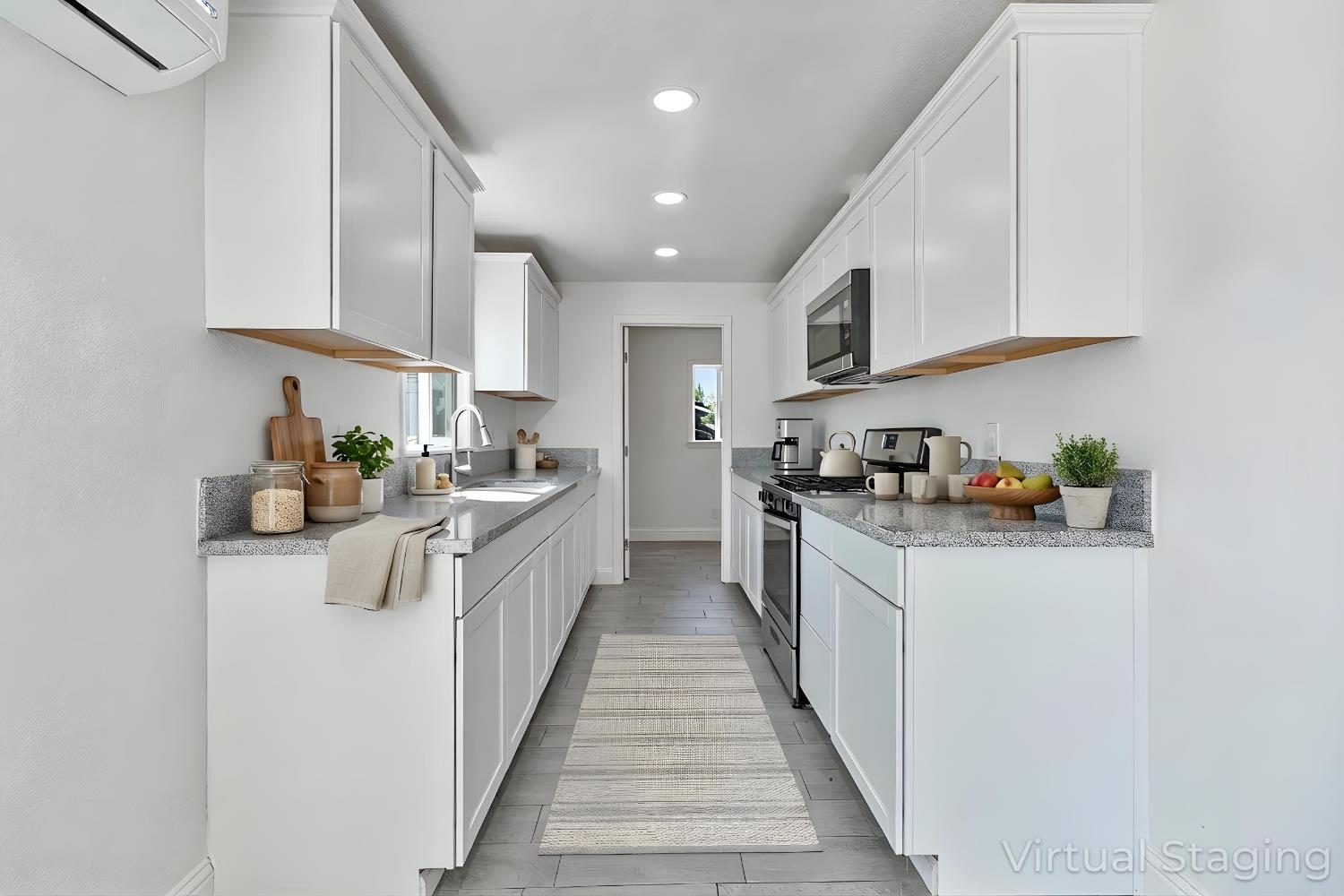 272 Pleasant St, Lindsay, CA 93247