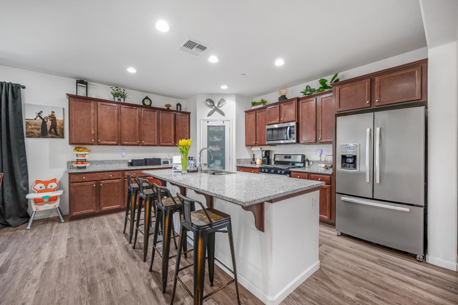 7430 E Cornell Ave, Fresno, CA 93737