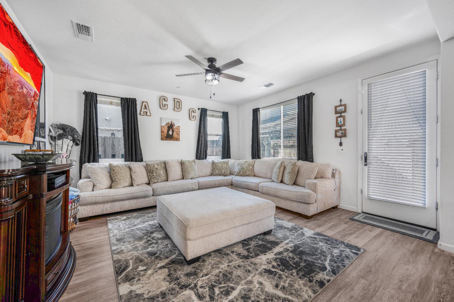 7430 E Cornell Ave, Fresno, CA 93737