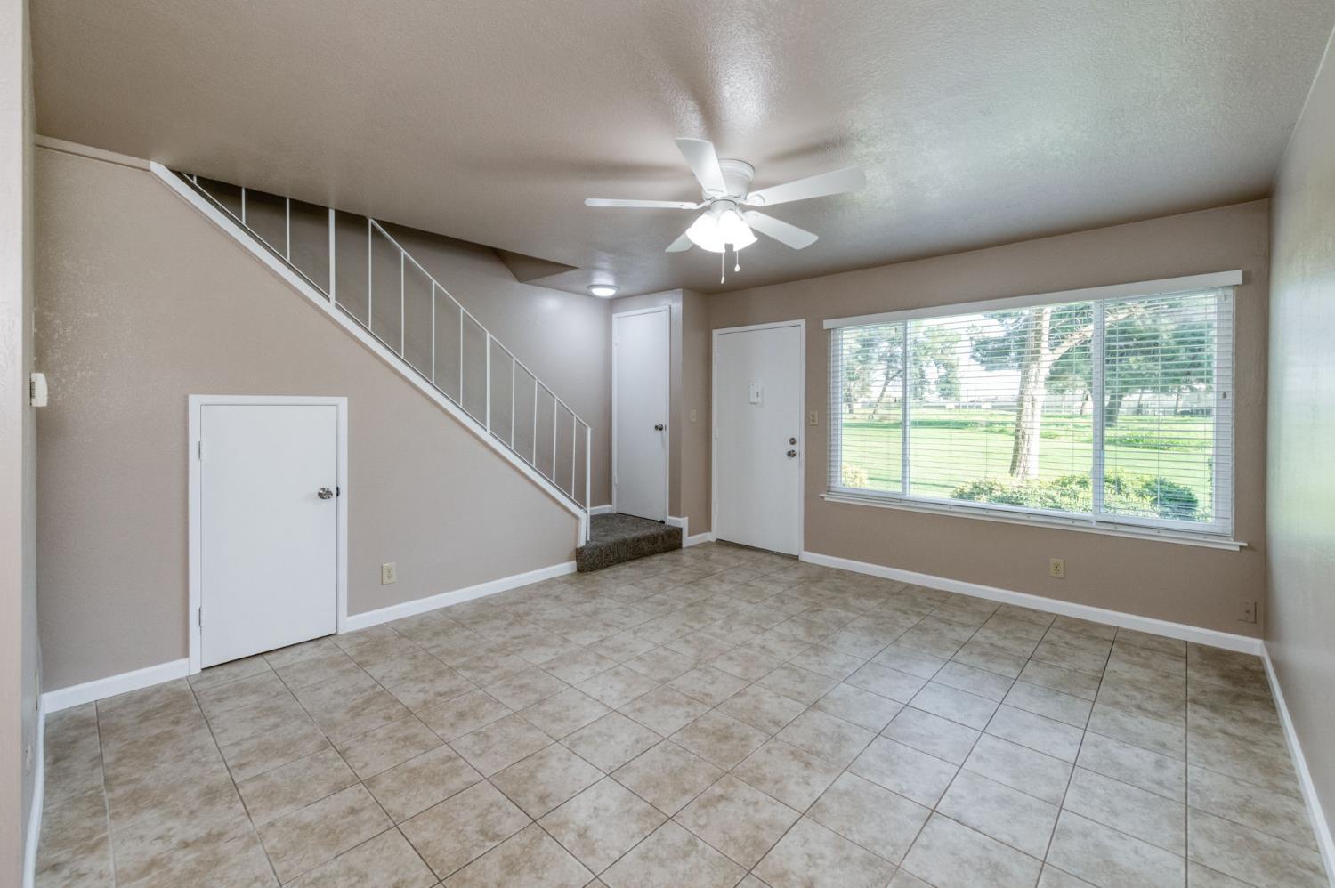 5118 E Ashlan Ave #102, Fresno, CA 93727