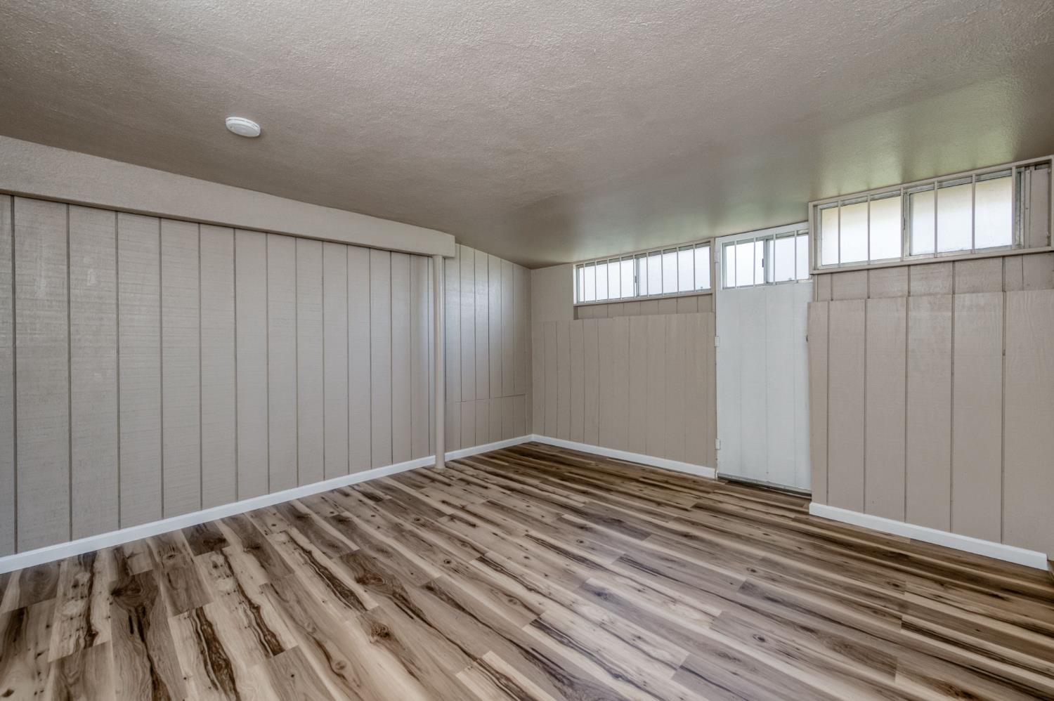 5118 E Ashlan Ave #102, Fresno, CA 93727