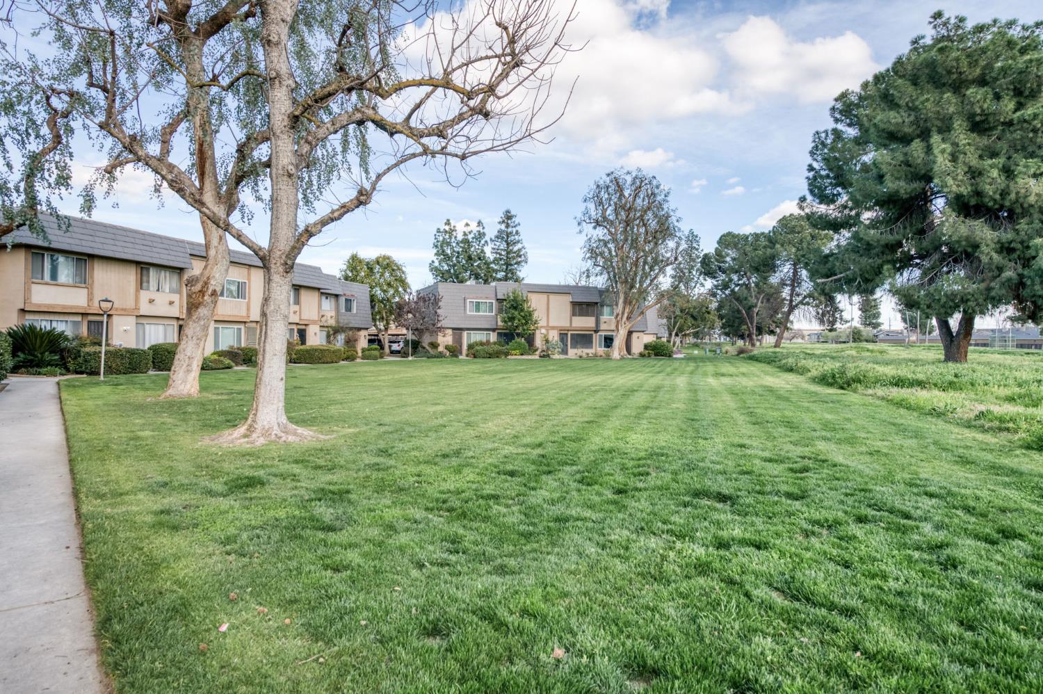 5118 E Ashlan Ave #102, Fresno, CA 93727