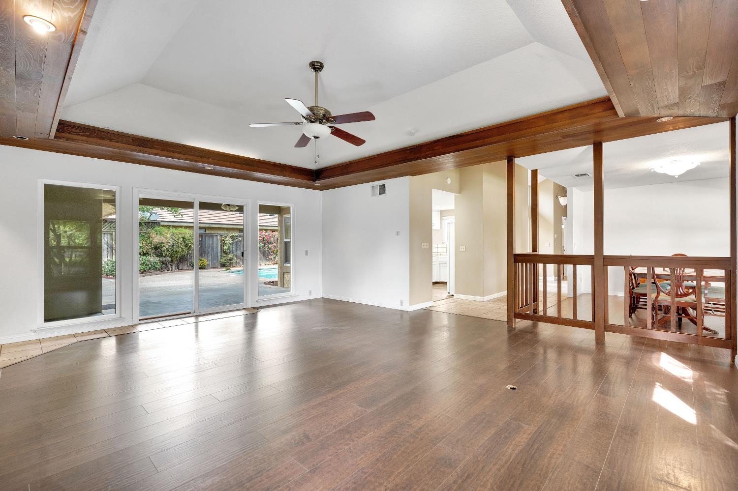 674 E Cole Ave, Fresno, CA 93720