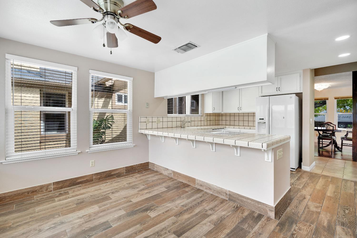 674 E Cole Ave, Fresno, CA 93720