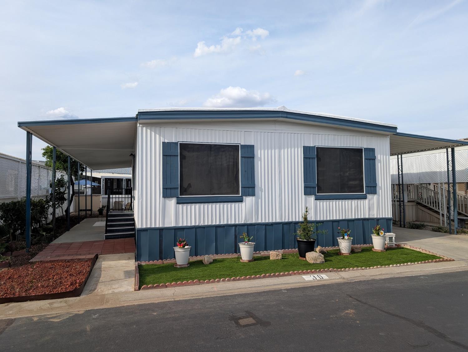 1001 Sylmar #30, Clovis, CA 93612