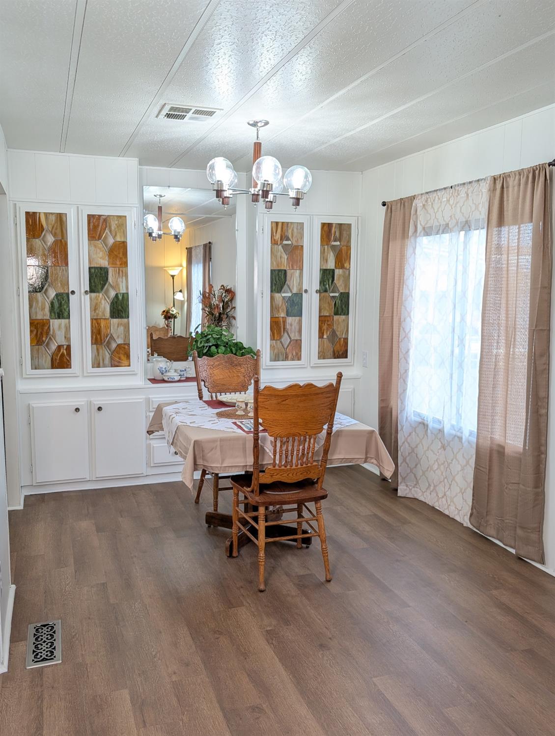 1001 Sylmar #30, Clovis, CA 93612