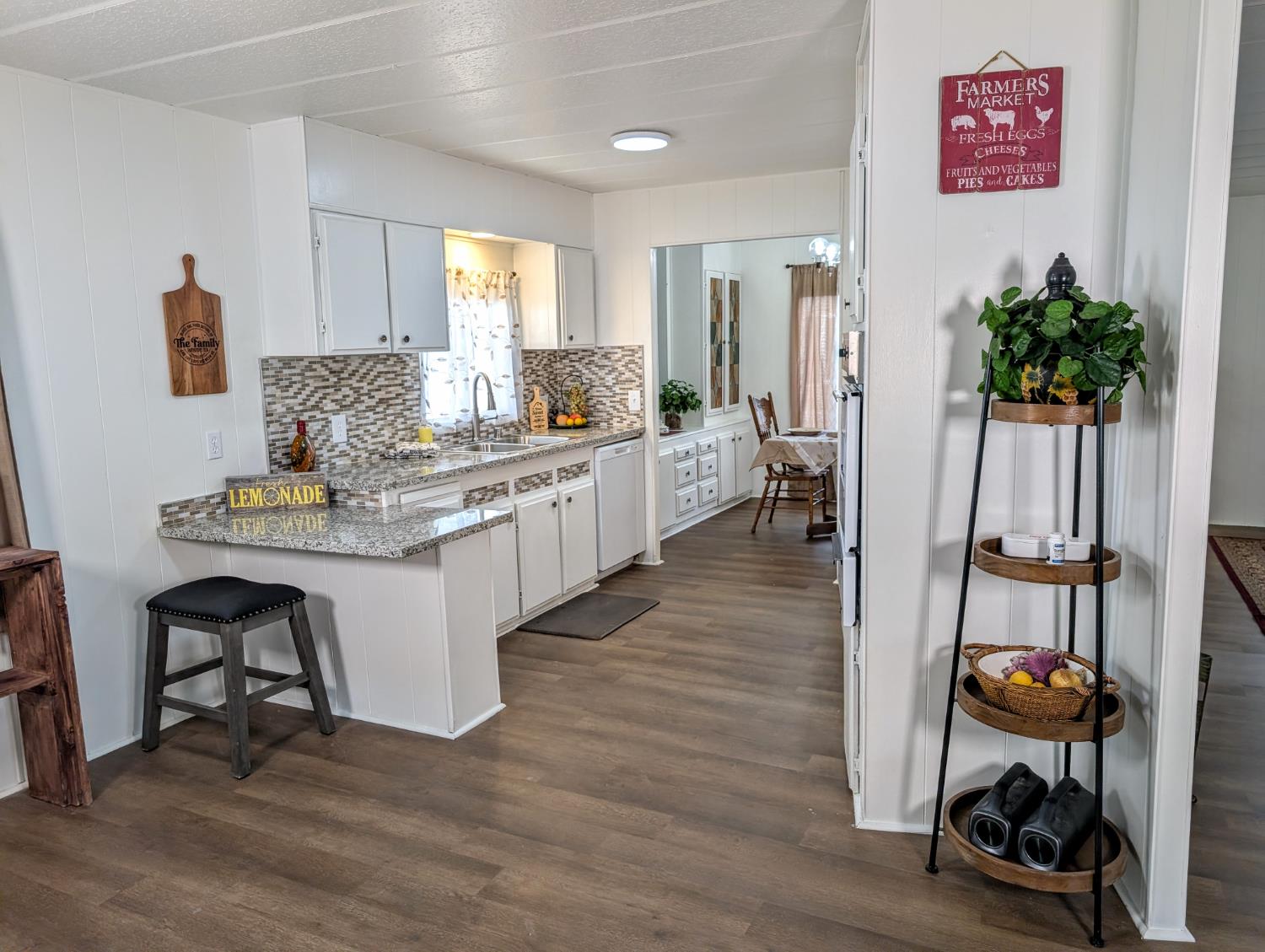 1001 Sylmar #30, Clovis, CA 93612