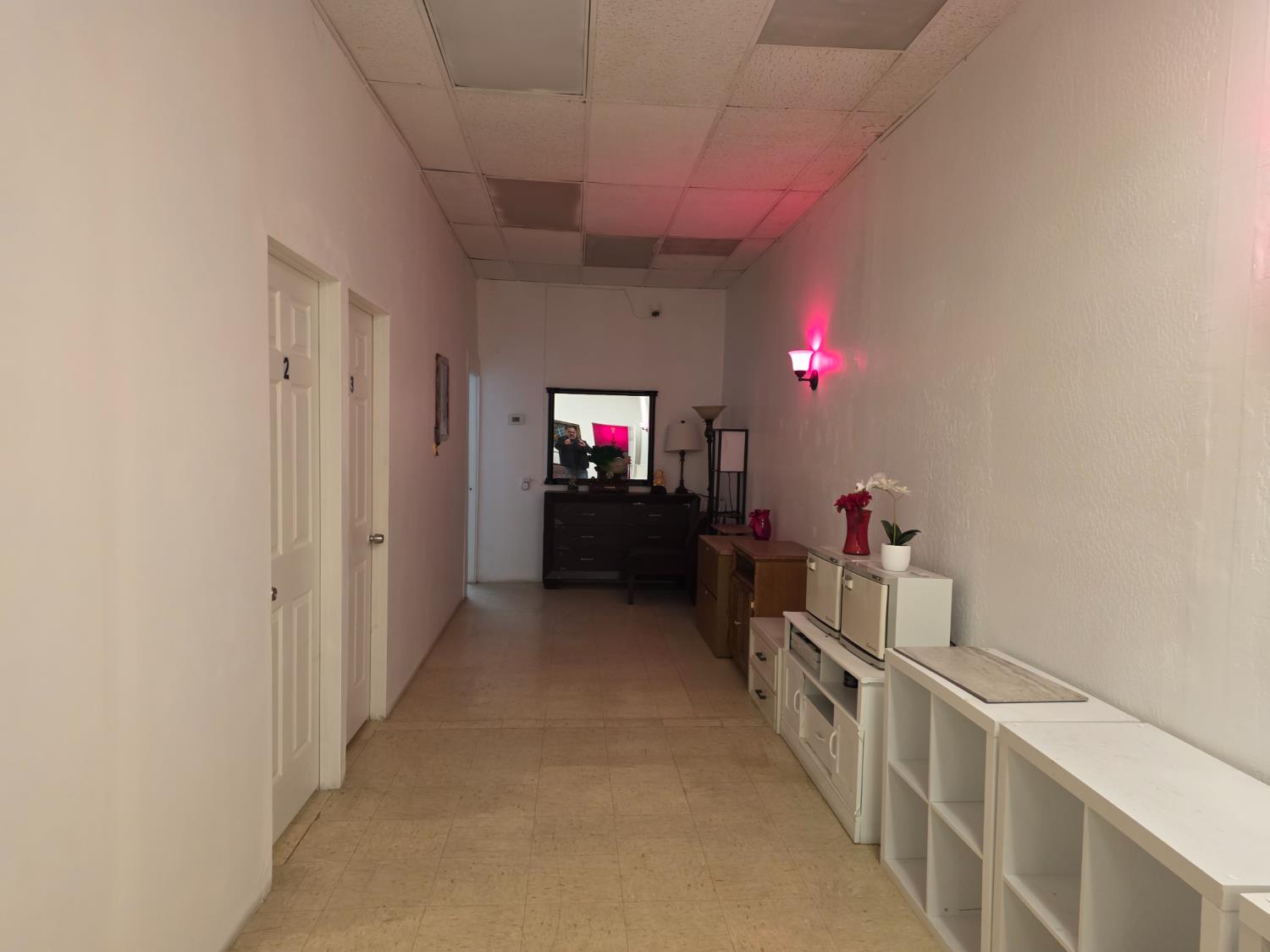 5710 E Kings Canyon Rd, Fresno, CA 93727