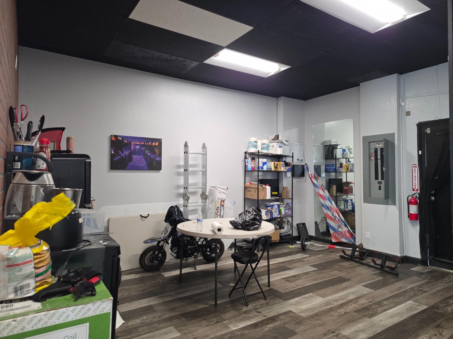 5710 E Kings Canyon Rd, Fresno, CA 93727