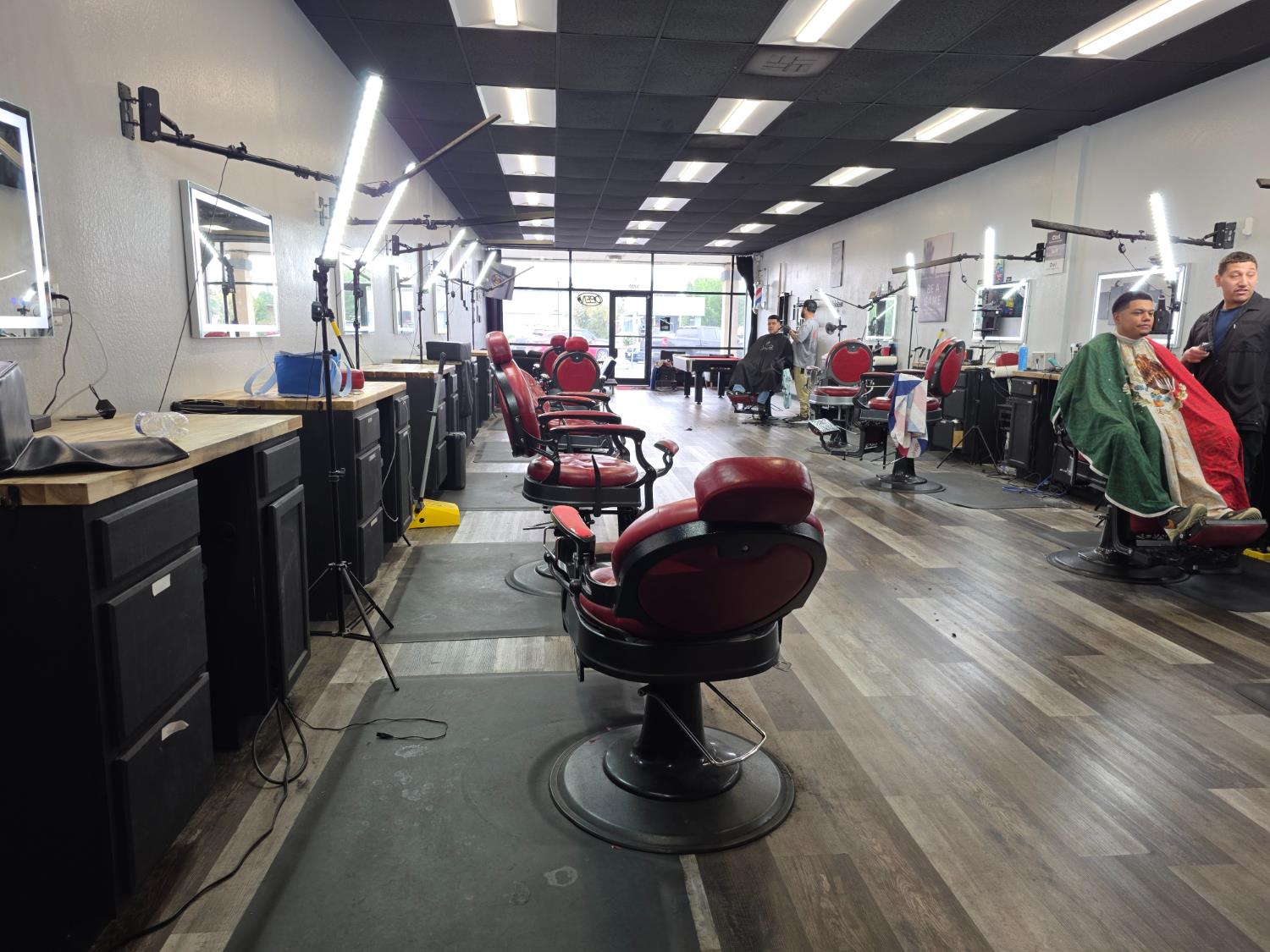5710 E Kings Canyon Rd, Fresno, CA 93727