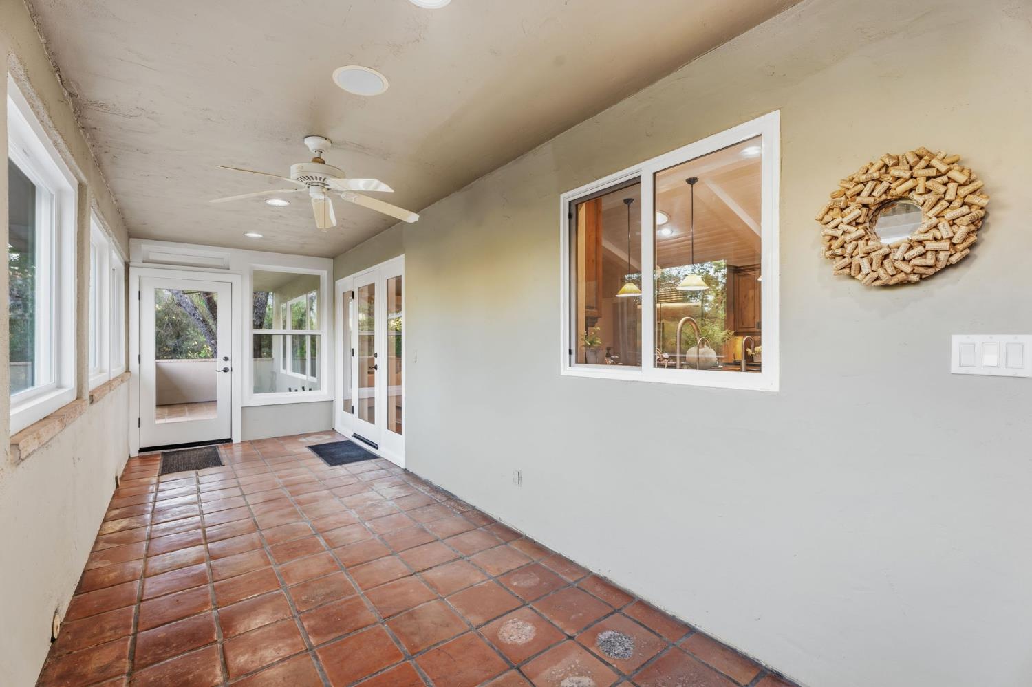 45012 Mockingbird Ln, Oakhurst, CA 93644