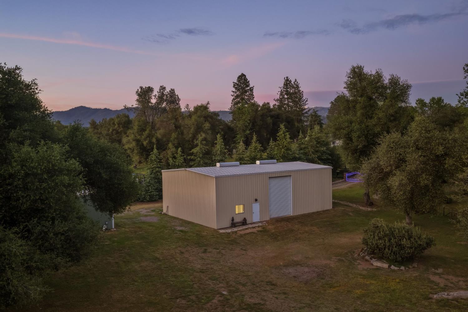 45012 Mockingbird Ln, Oakhurst, CA 93644