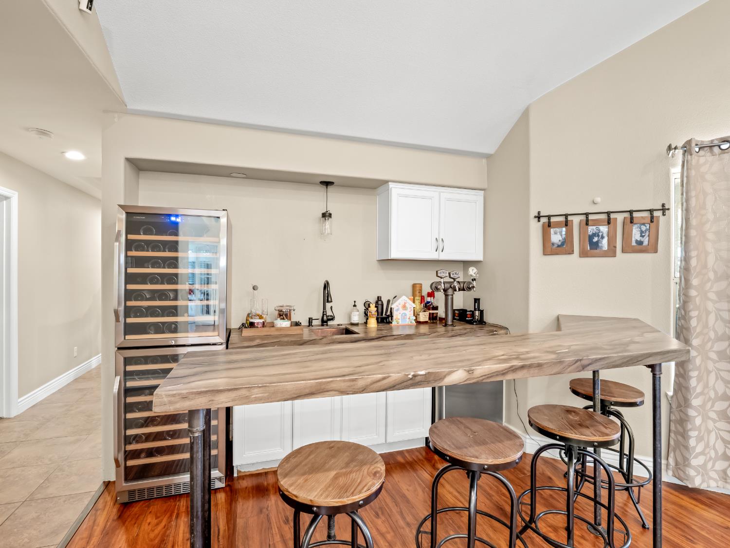 2690 Joshua Ave, Clovis, CA 93611