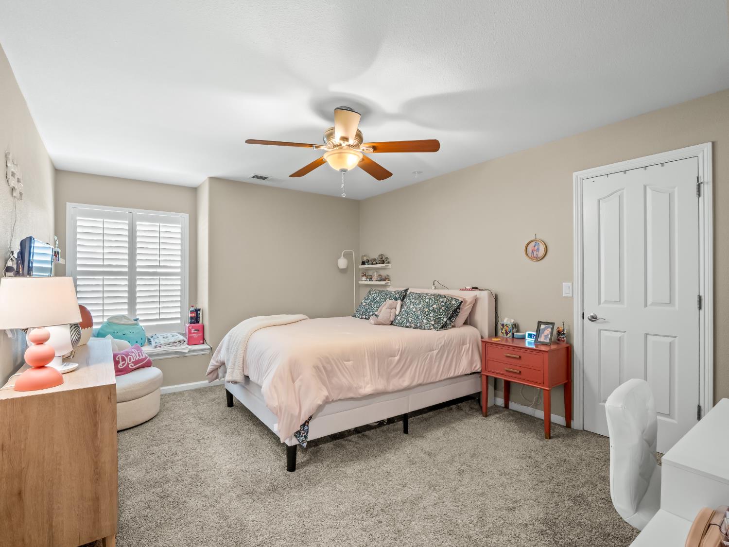 2690 Joshua Ave, Clovis, CA 93611