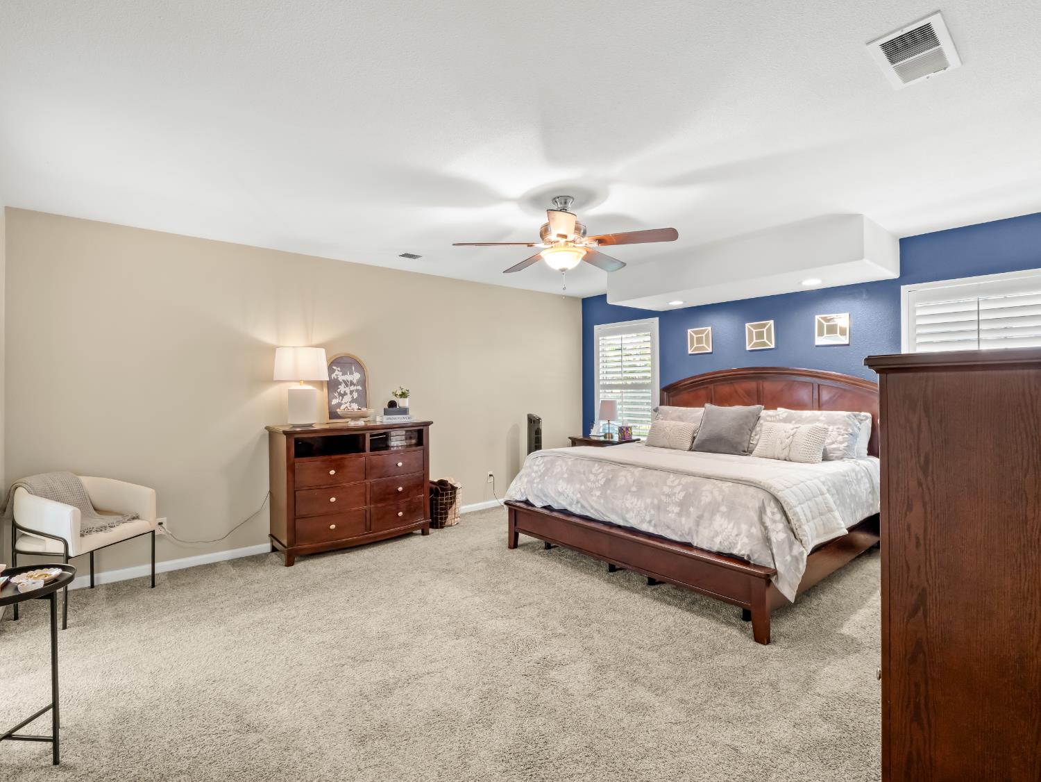 2690 Joshua Ave, Clovis, CA 93611