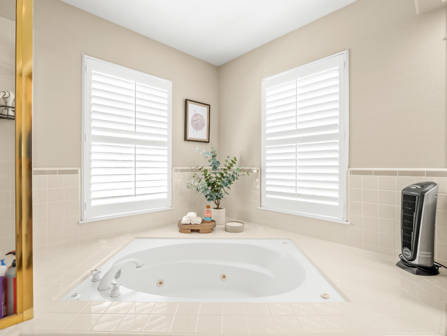 2690 Joshua Ave, Clovis, CA 93611