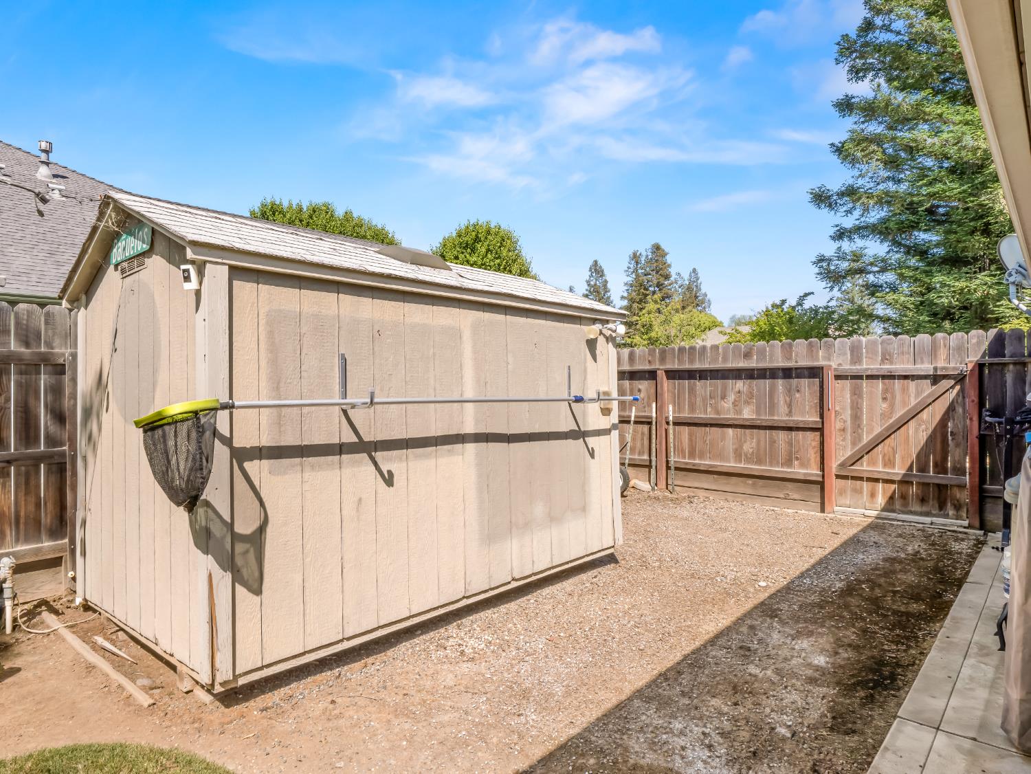 2690 Joshua Ave, Clovis, CA 93611