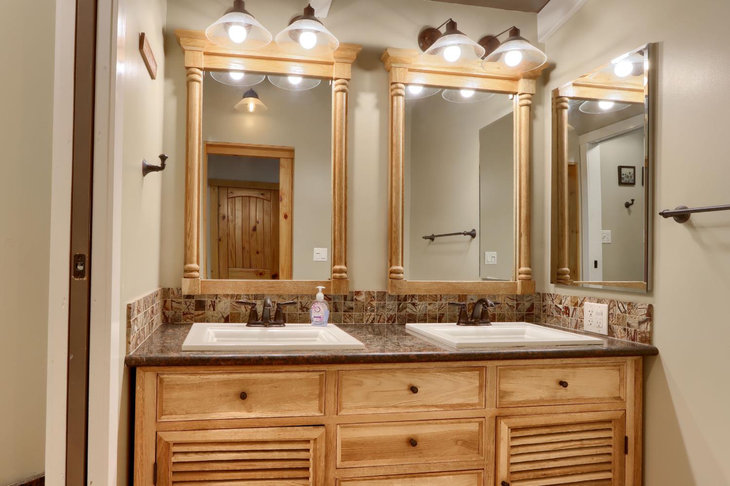 39667 W Idylwild, Bass Lake, CA 93604