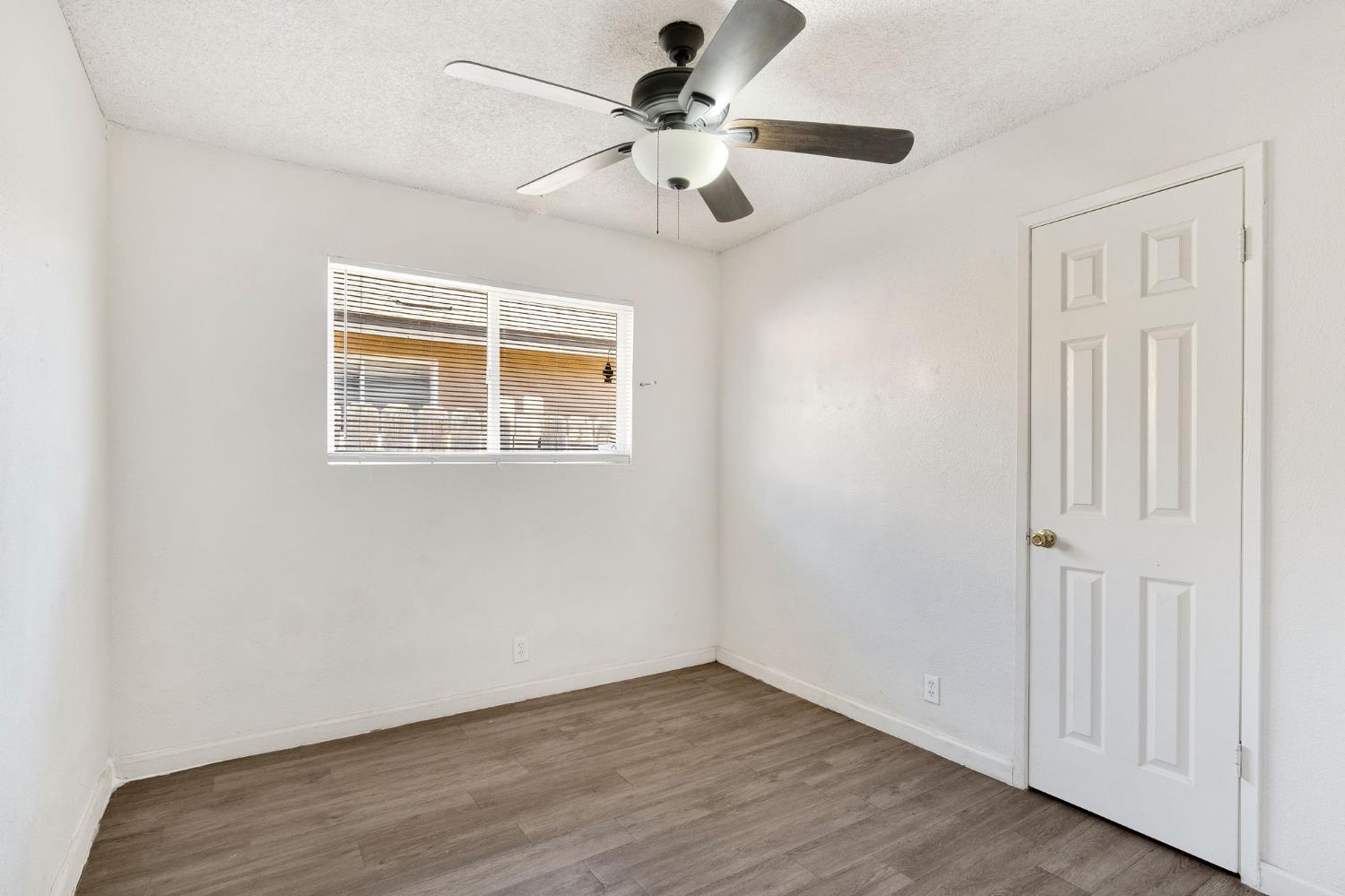 2151 S Bardell Ave, Fresno, CA 93706