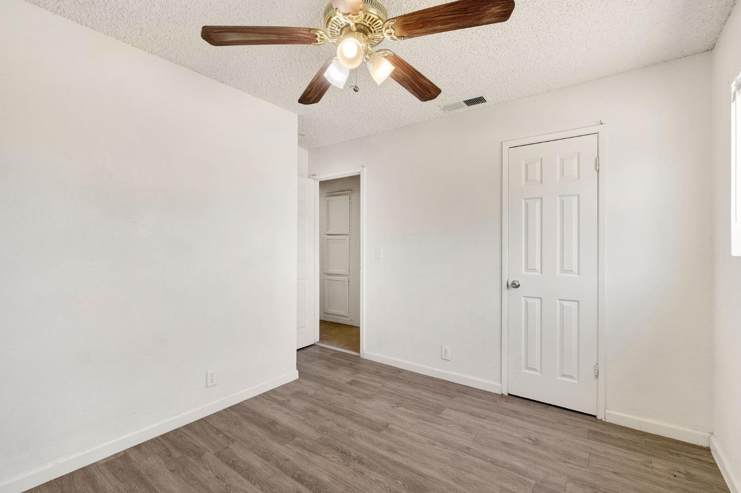 2151 S Bardell Ave, Fresno, CA 93706