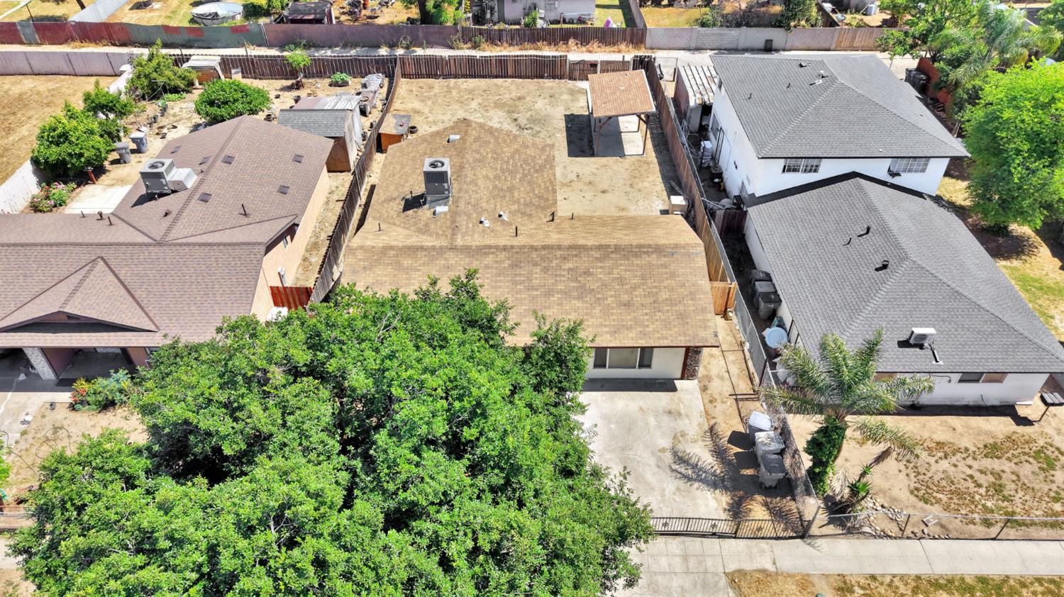 2151 S Bardell Ave, Fresno, CA 93706