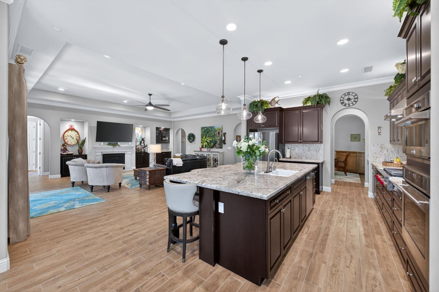 1462 N Twinberry Ave, Clovis, CA 93619