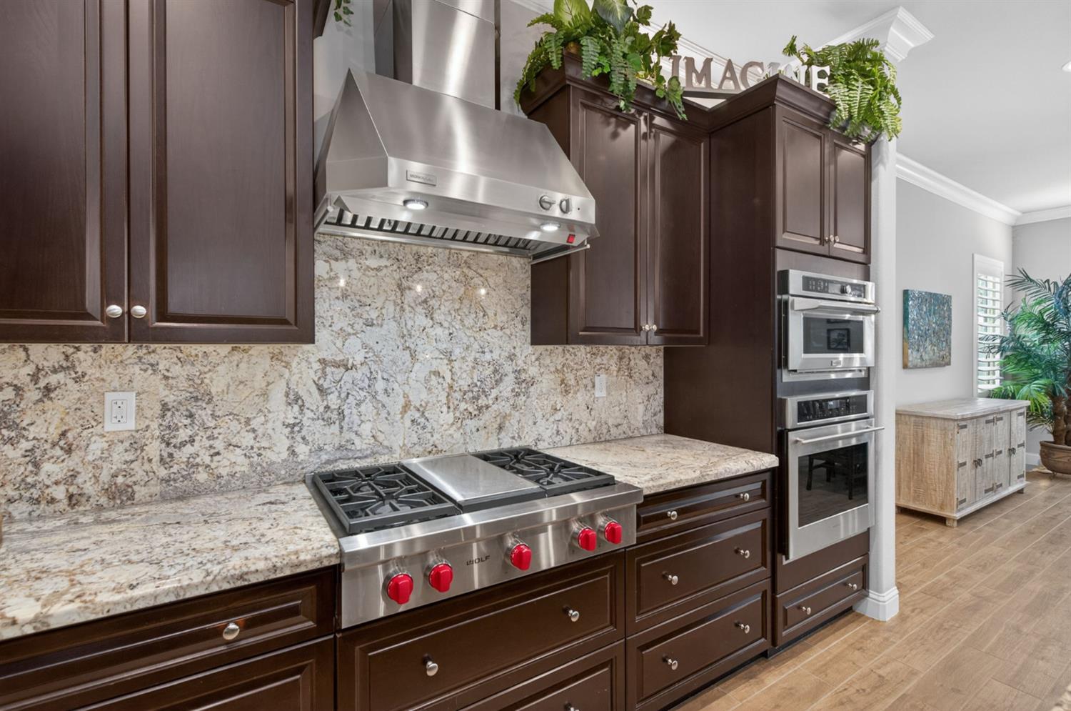 1462 N Twinberry Ave, Clovis, CA 93619