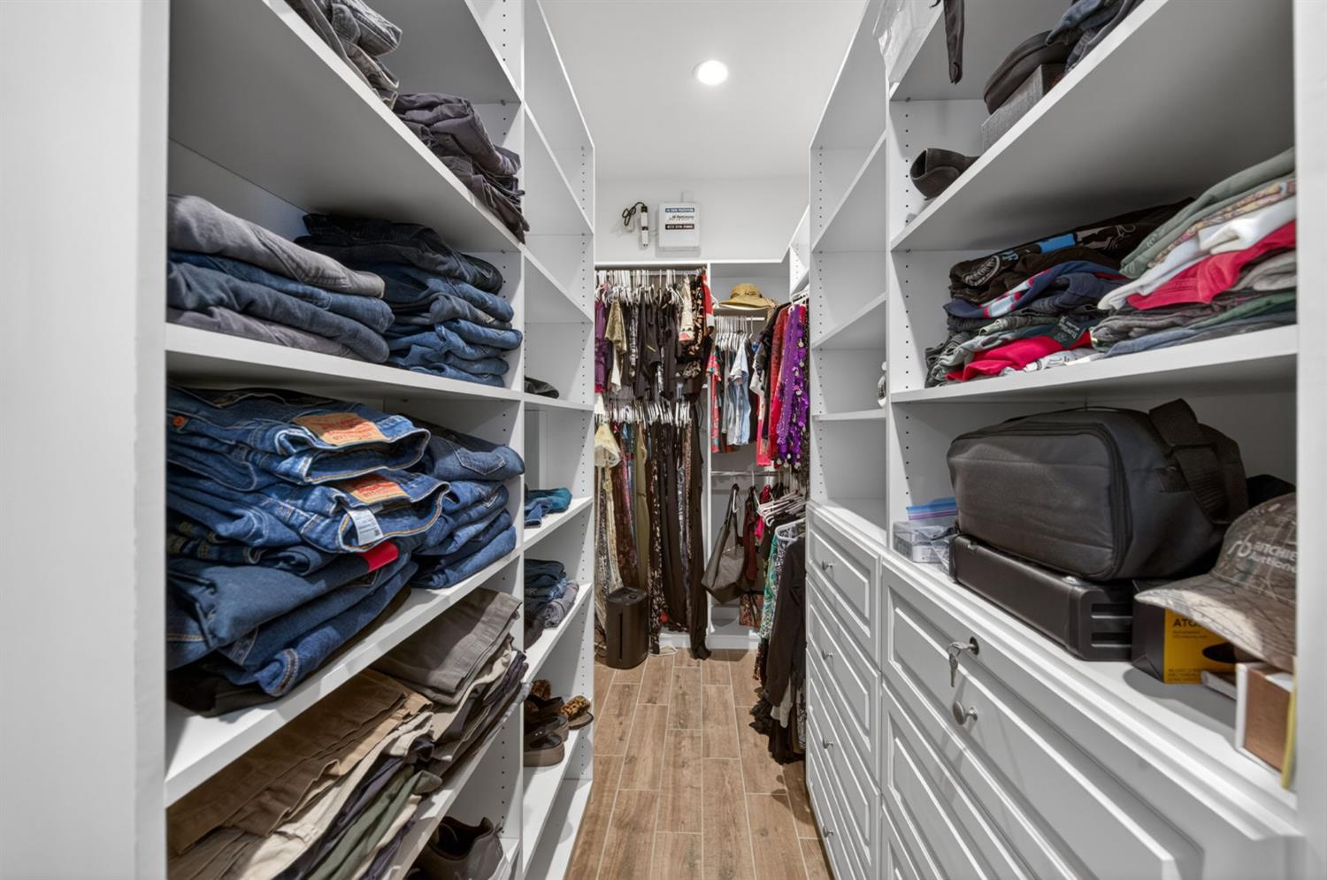 1462 N Twinberry Ave, Clovis, CA 93619