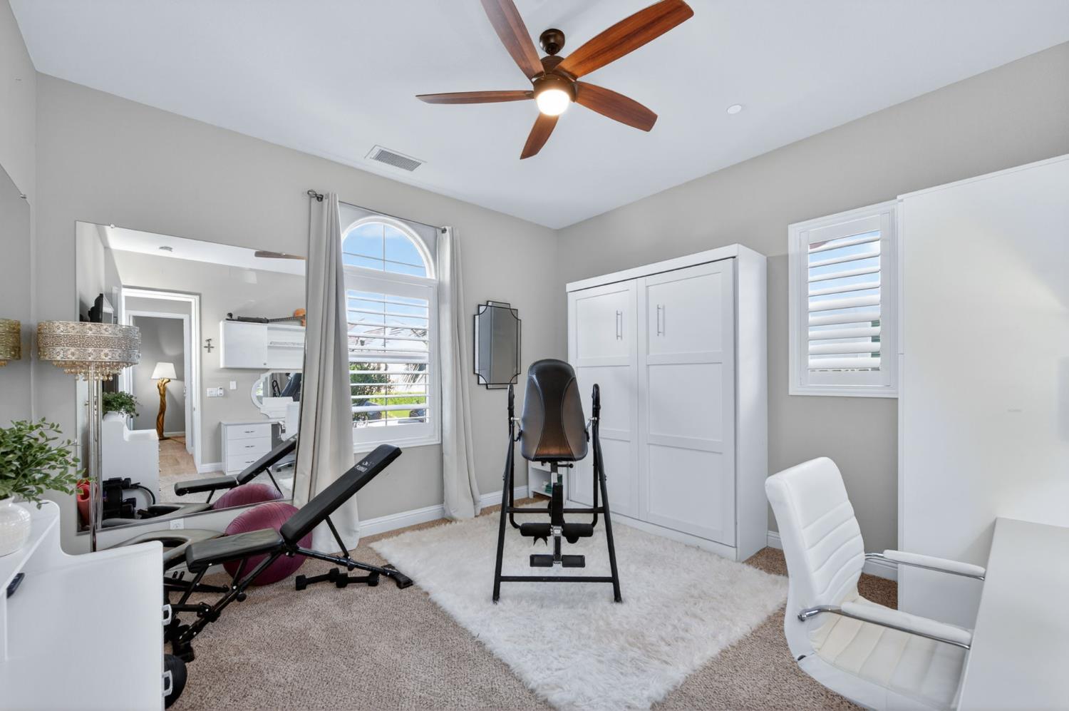 1462 N Twinberry Ave, Clovis, CA 93619