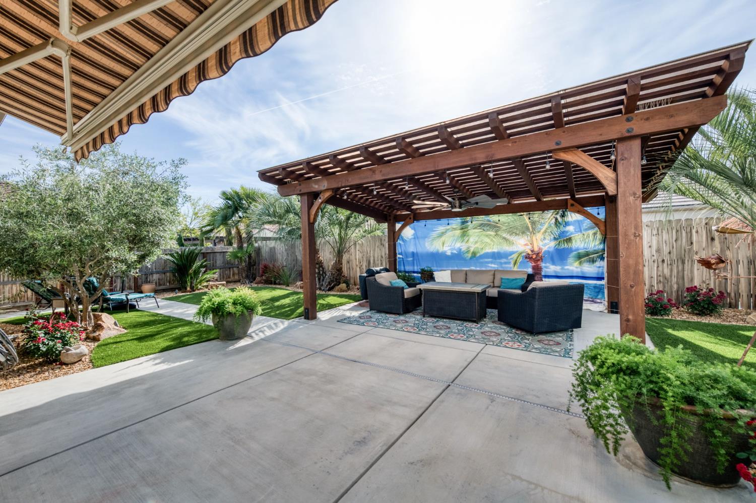 1462 N Twinberry Ave, Clovis, CA 93619