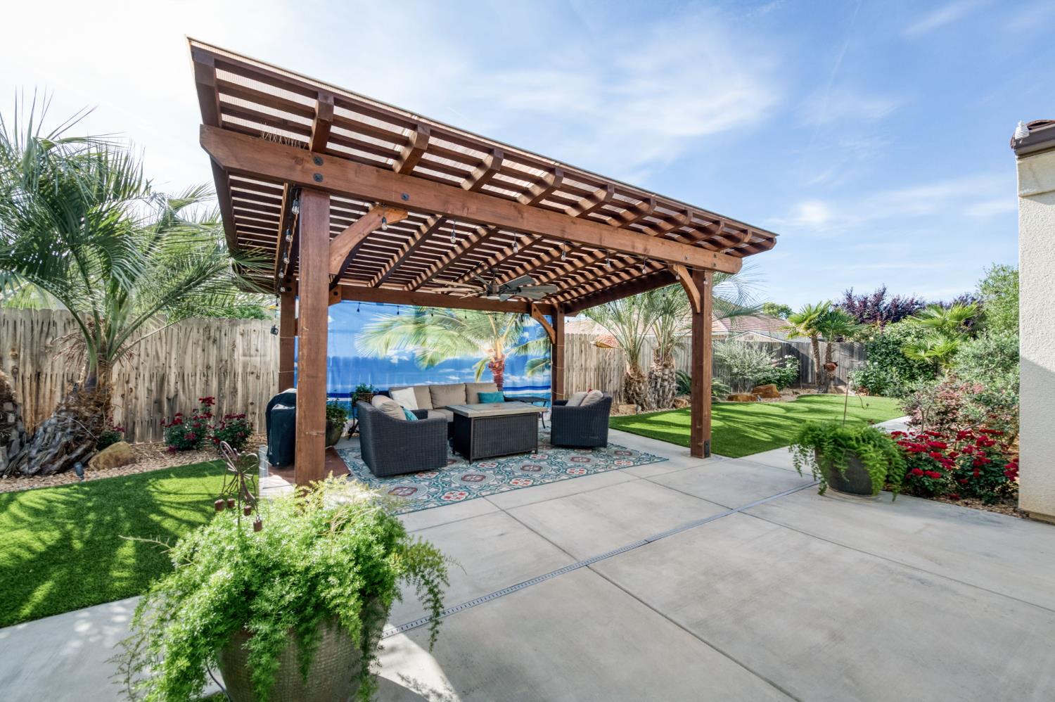 1462 N Twinberry Ave, Clovis, CA 93619