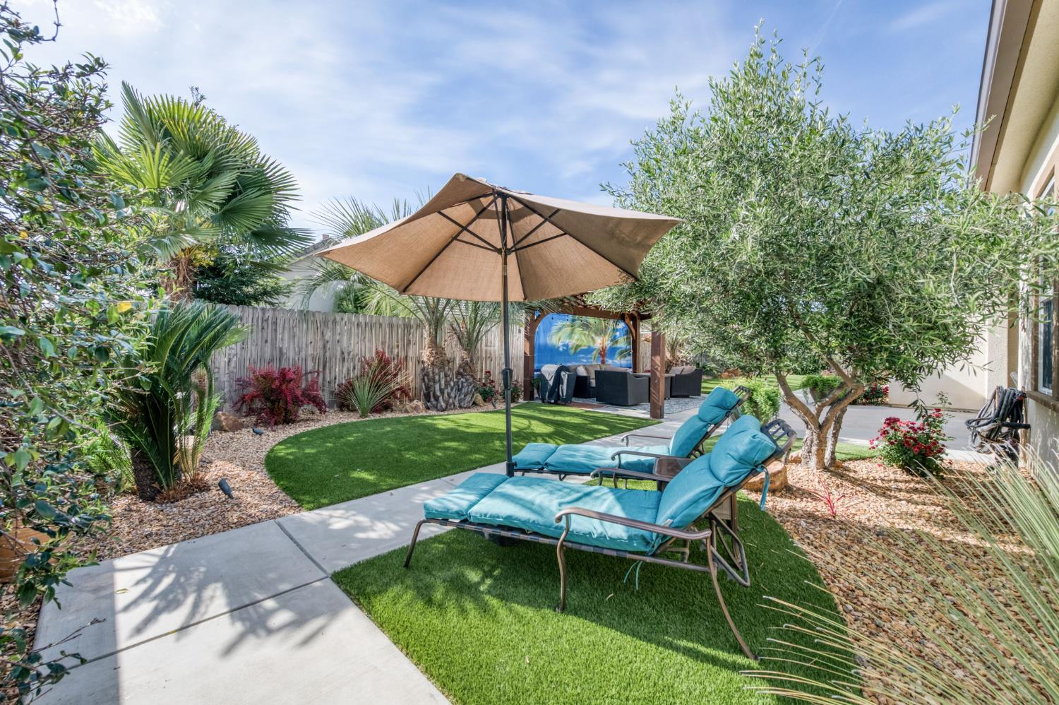 1462 N Twinberry Ave, Clovis, CA 93619