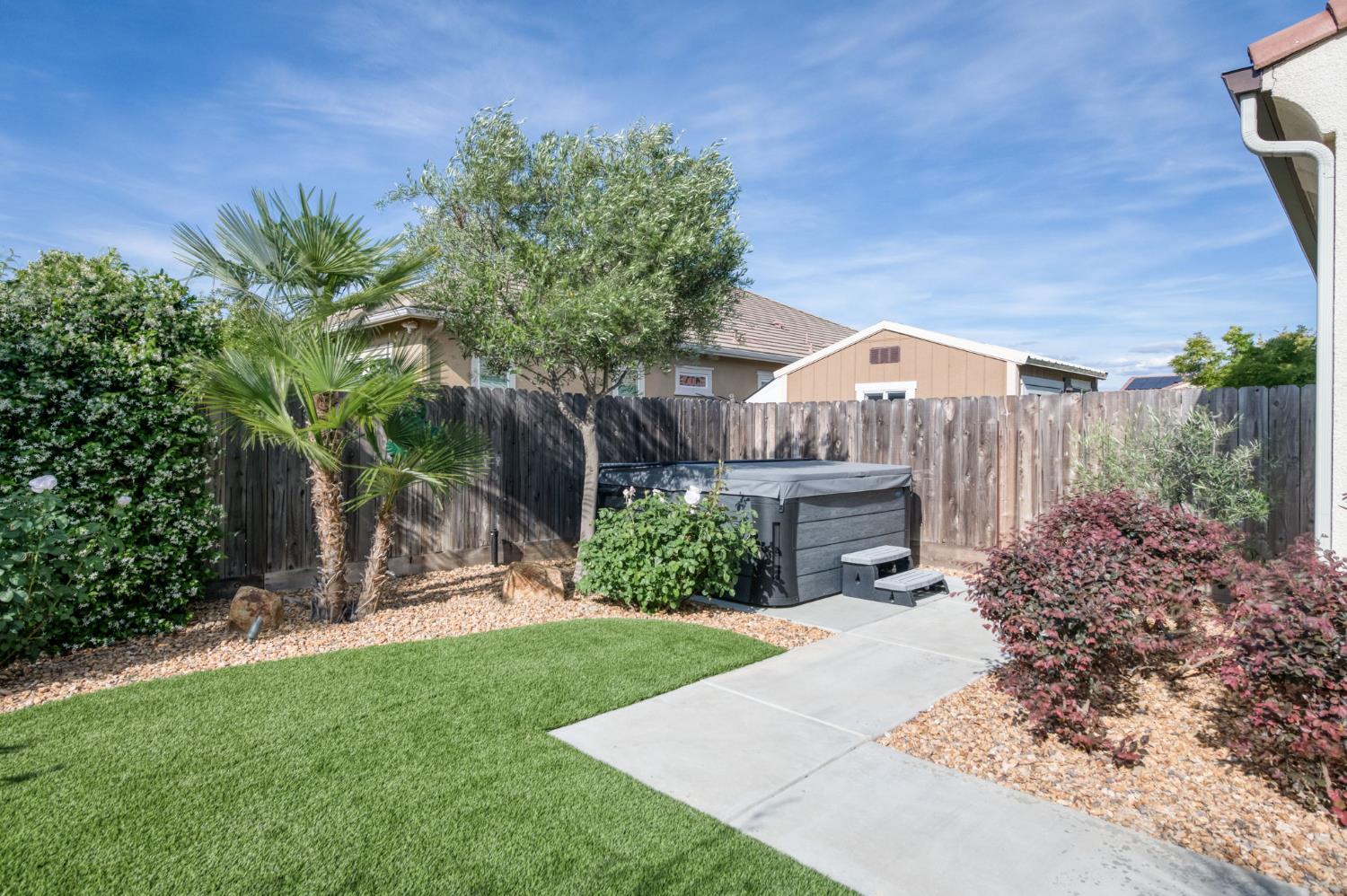 1462 N Twinberry Ave, Clovis, CA 93619