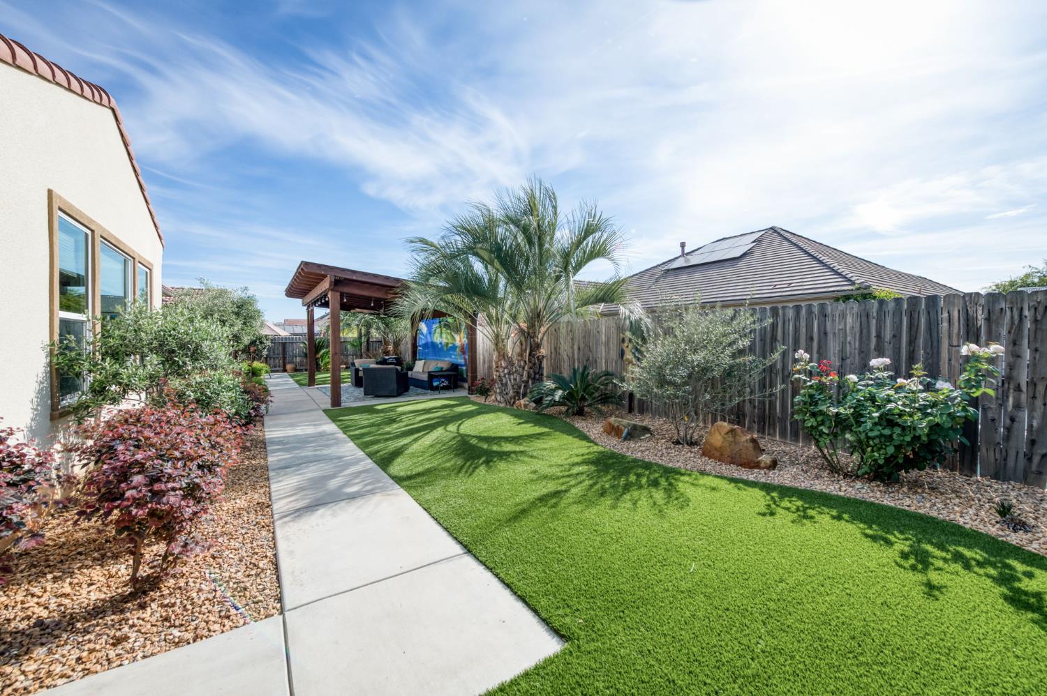 1462 N Twinberry Ave, Clovis, CA 93619