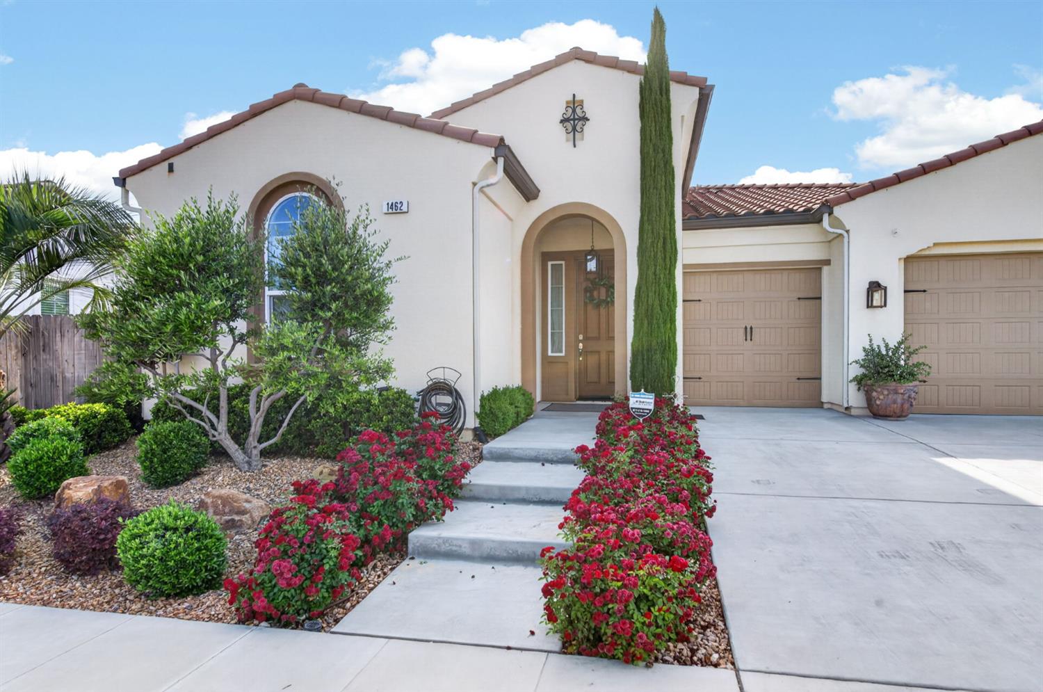 1462 N Twinberry Ave, Clovis, CA 93619