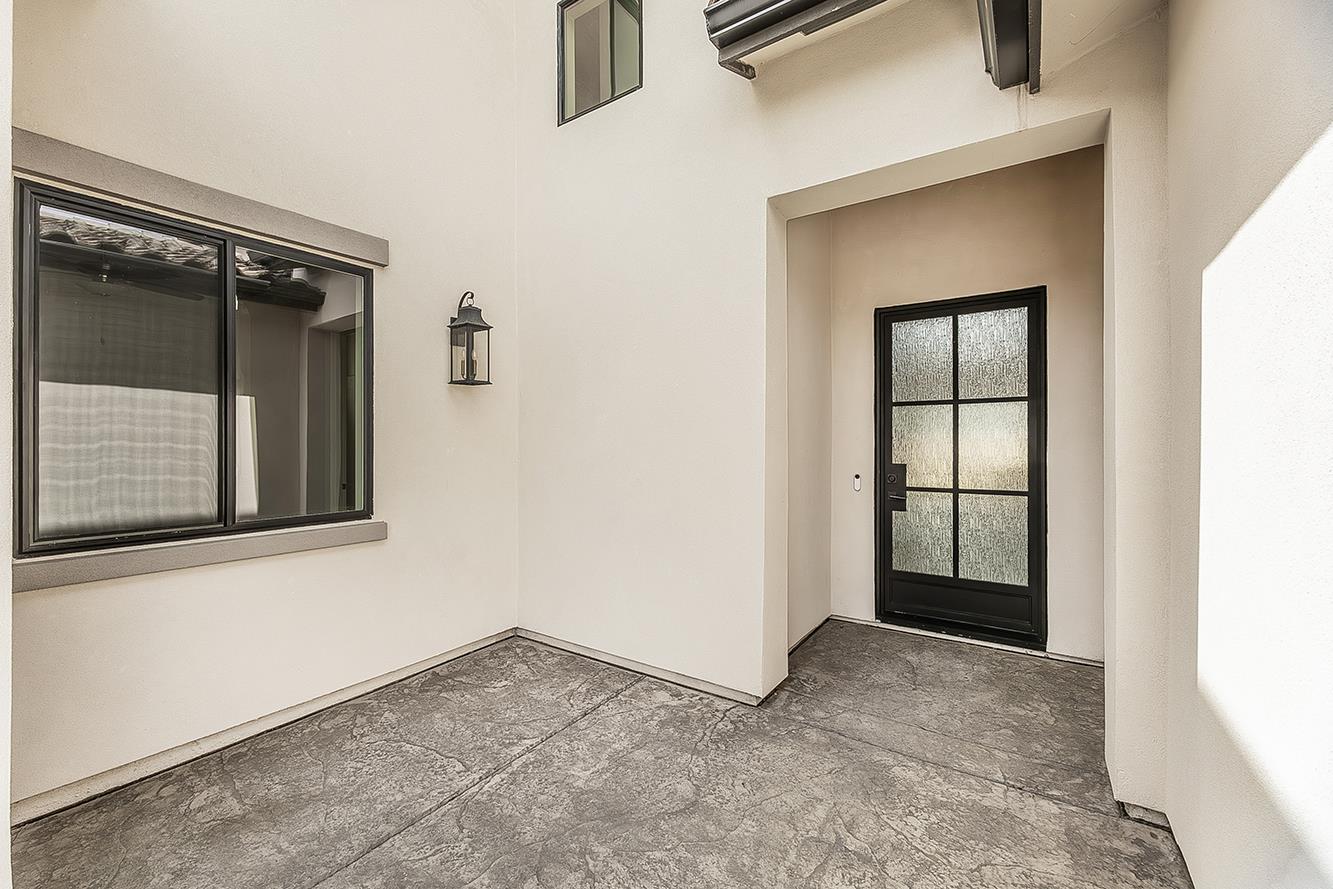 11421 N Live Oak Dr, Fresno, CA 93730