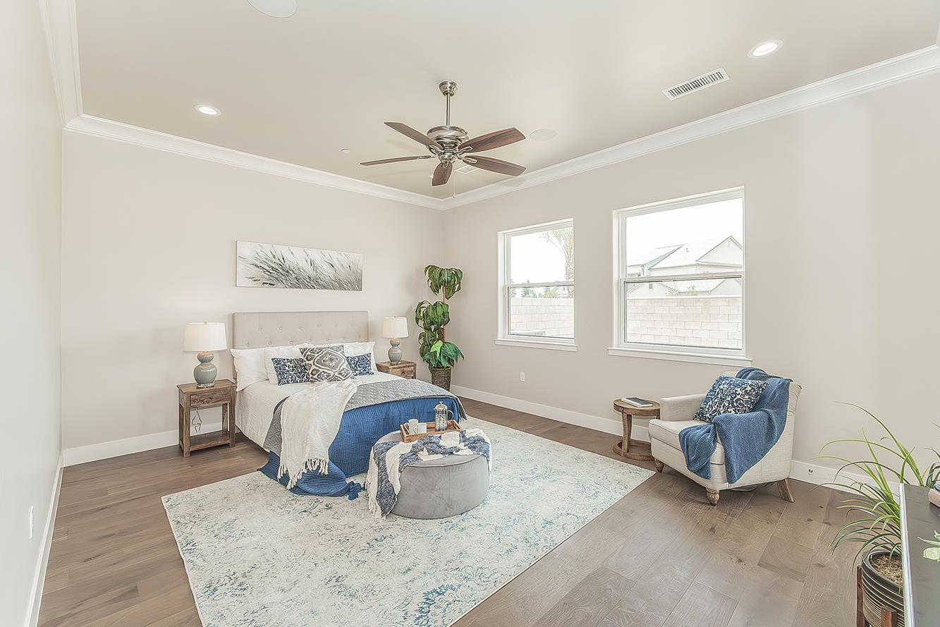 11421 N Live Oak Dr, Fresno, CA 93730