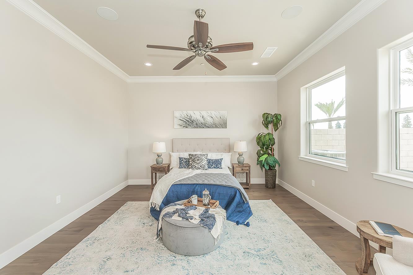 11421 N Live Oak Dr, Fresno, CA 93730