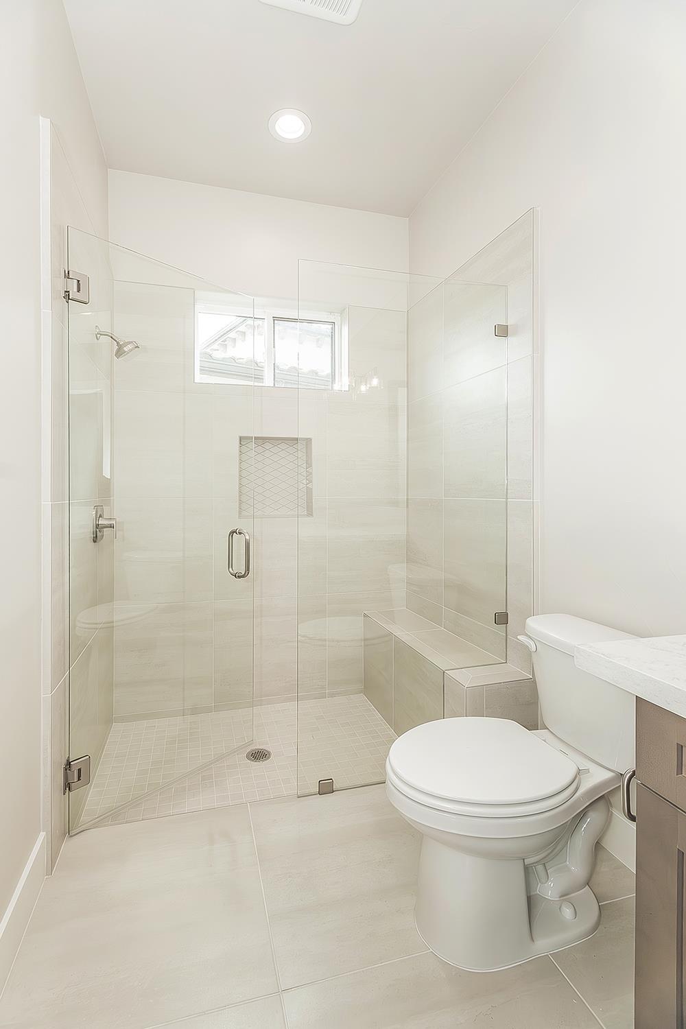 11421 N Live Oak Dr, Fresno, CA 93730