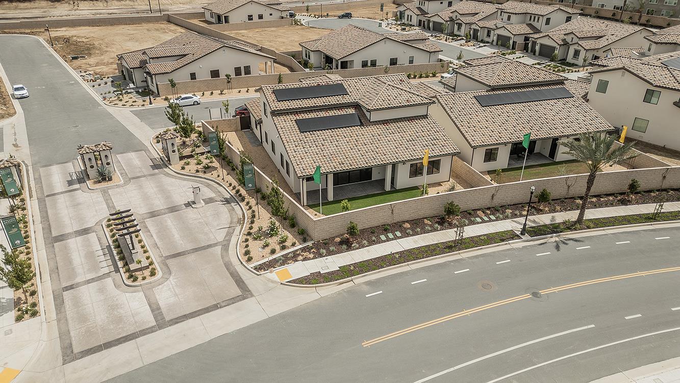 11421 N Live Oak Dr, Fresno, CA 93730