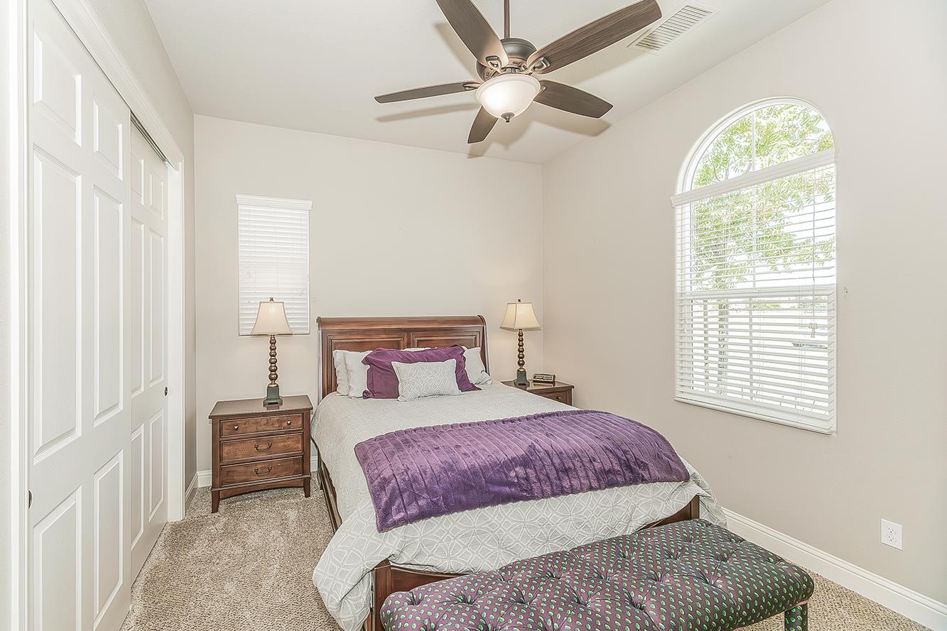 3160 Salem Ave, Clovis, CA 93619