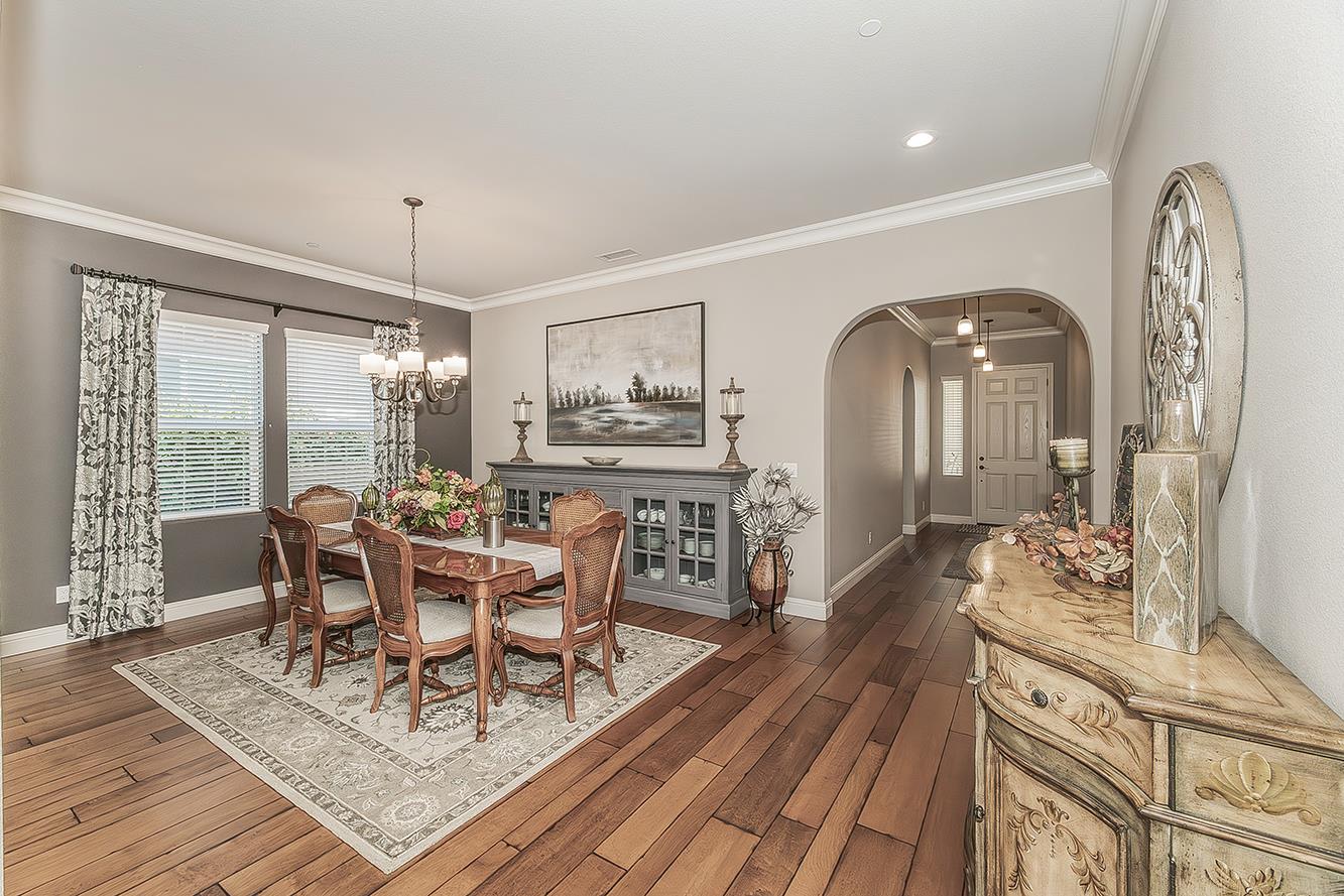 3160 Salem Ave, Clovis, CA 93619