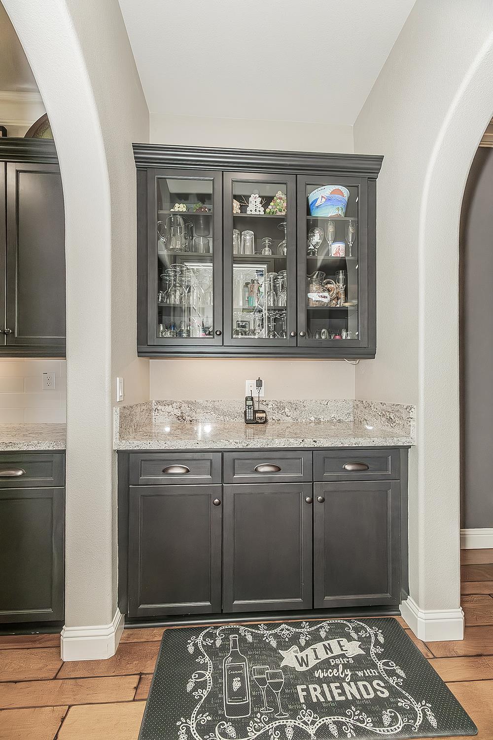 3160 Salem Ave, Clovis, CA 93619