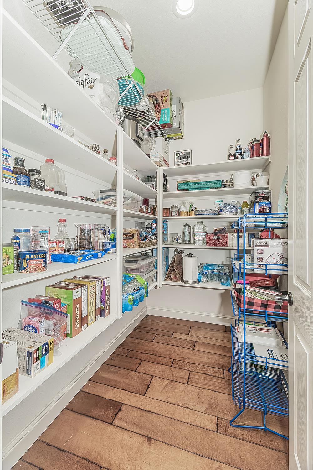 3160 Salem Ave, Clovis, CA 93619