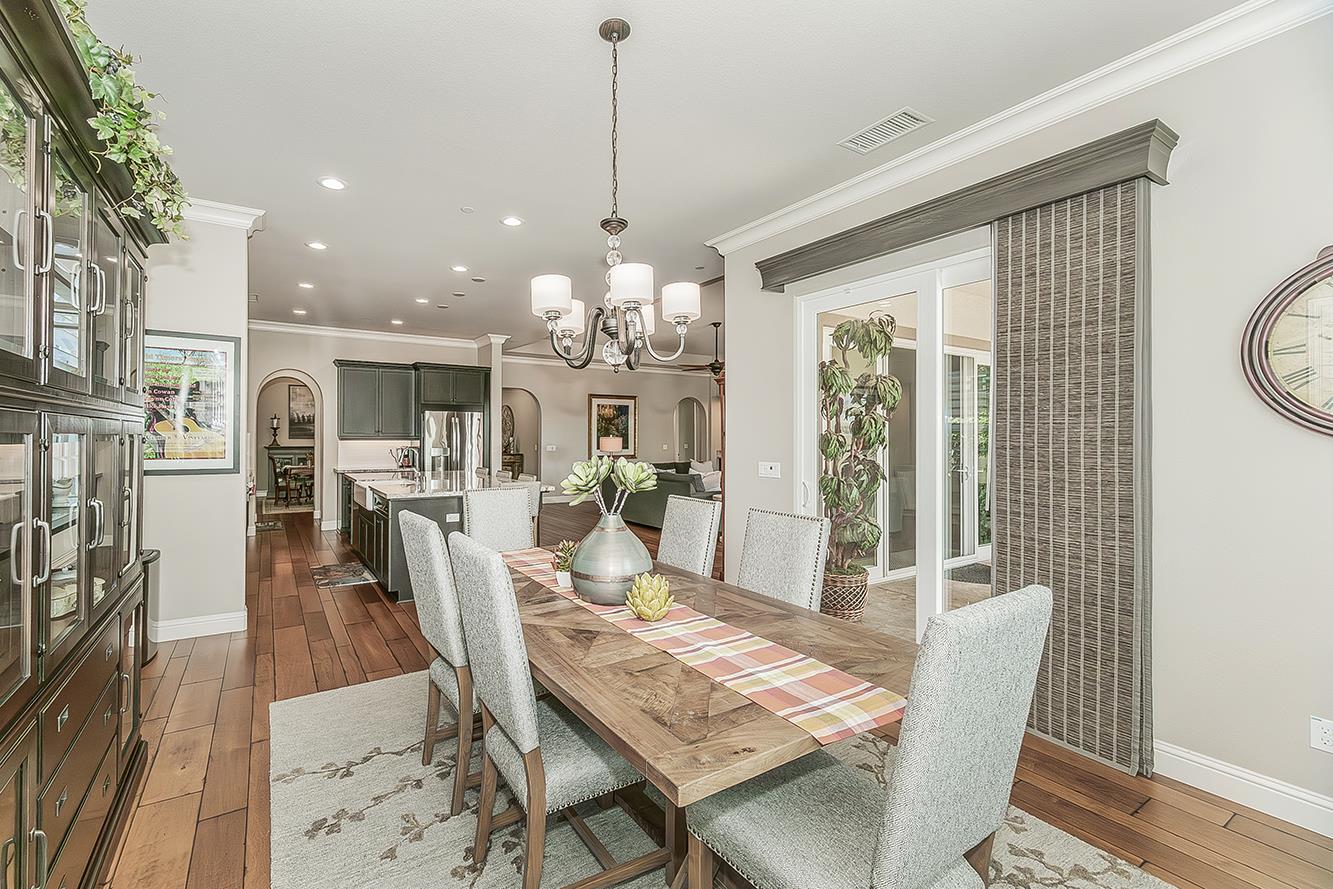 3160 Salem Ave, Clovis, CA 93619
