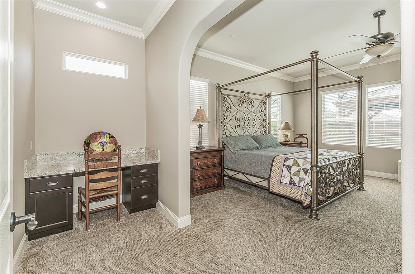3160 Salem Ave, Clovis, CA 93619