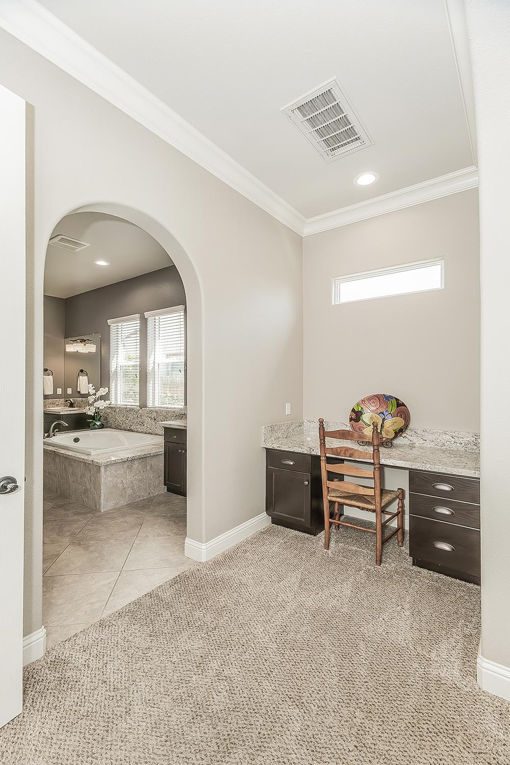 3160 Salem Ave, Clovis, CA 93619