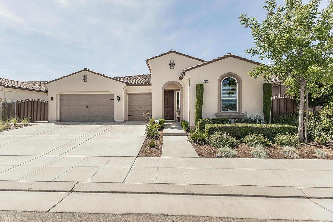 3160 Salem Ave, Clovis, CA 93619