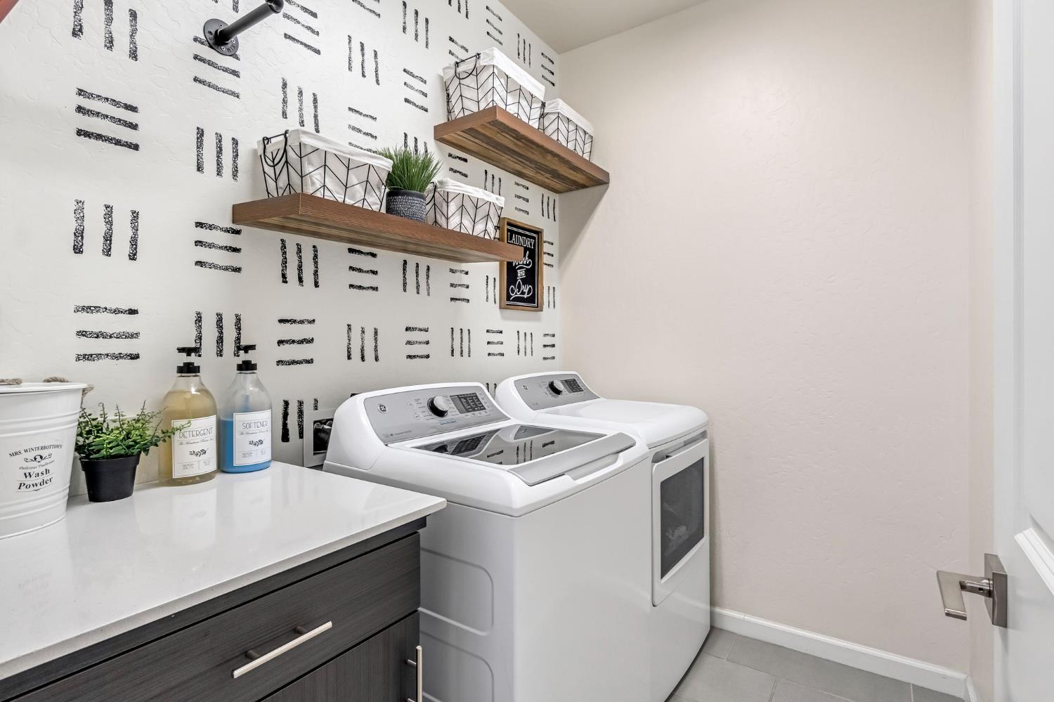 4158 Buckingham Ave, Clovis, CA 93619